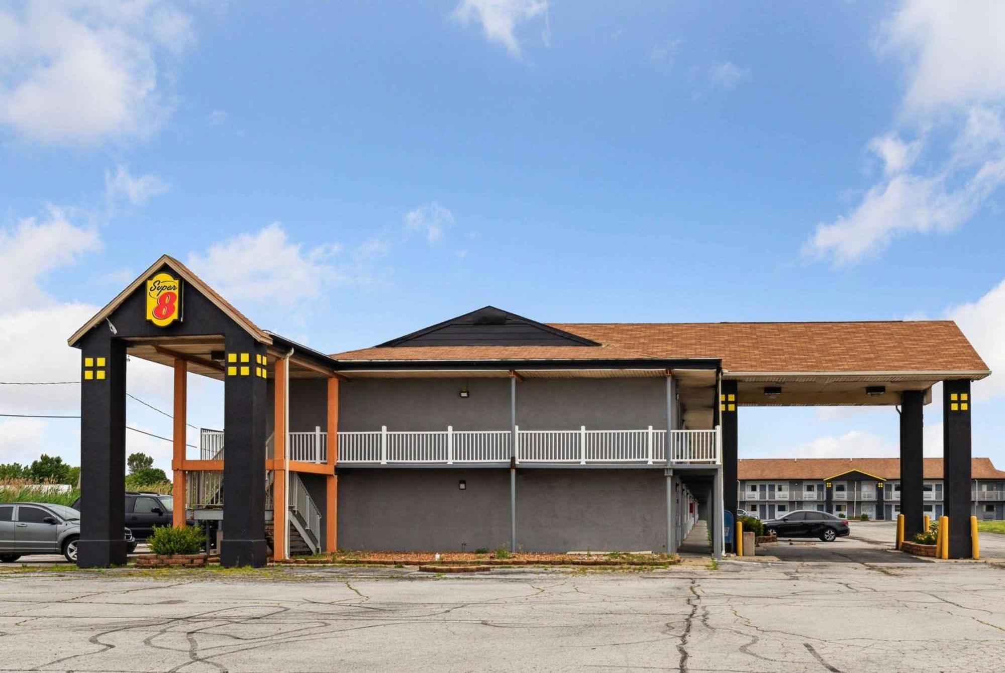 Super 8 By Wyndham Millbury/Toledo Ξενοδοχείο Εξωτερικό φωτογραφία