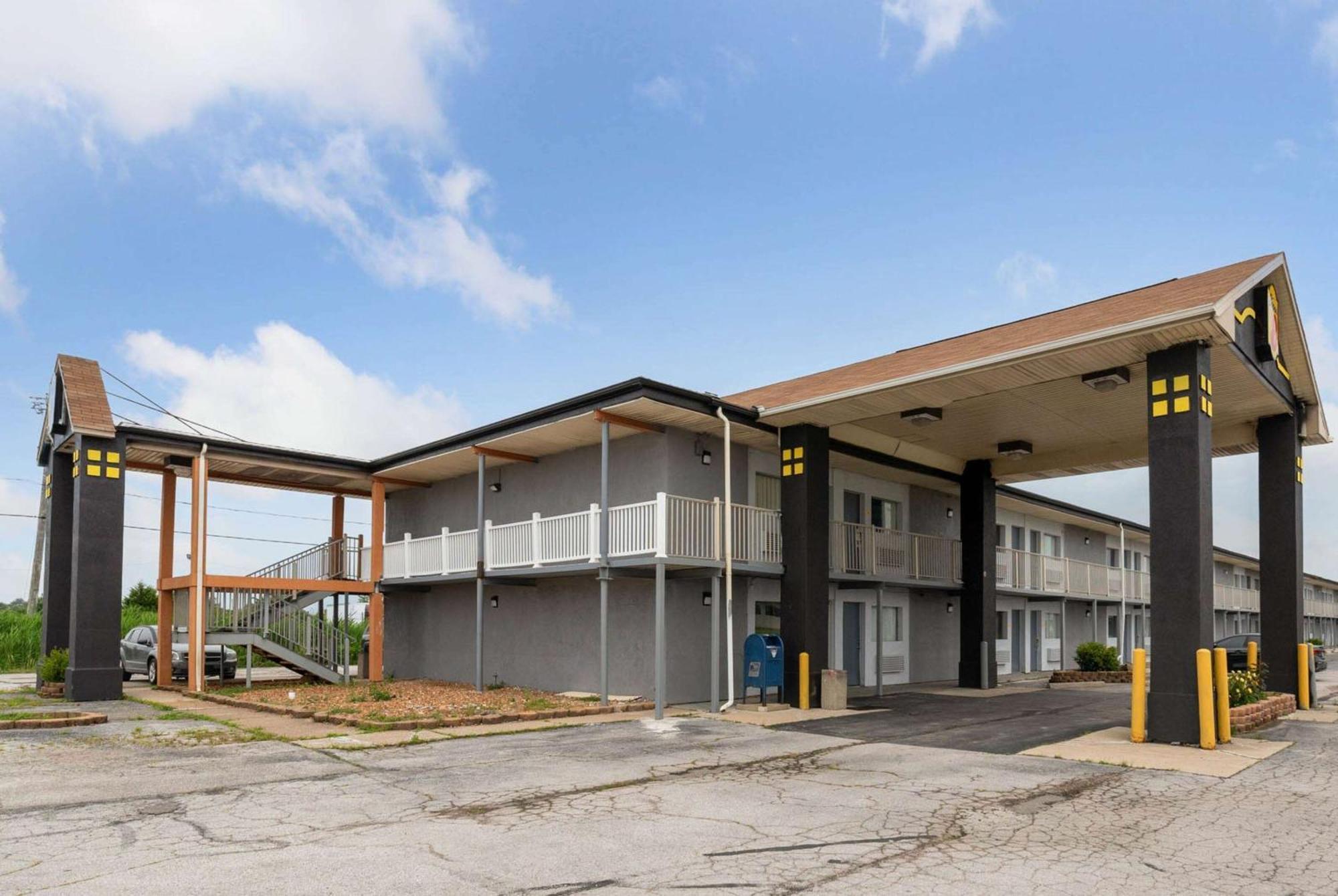 Super 8 By Wyndham Millbury/Toledo Ξενοδοχείο Εξωτερικό φωτογραφία