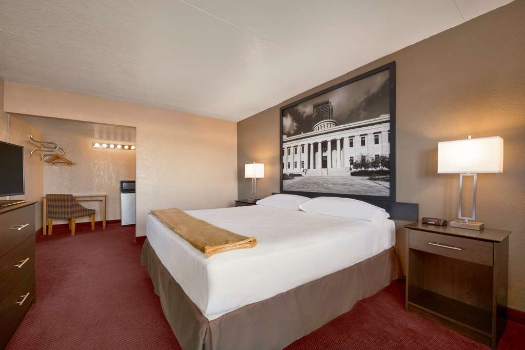 Super 8 By Wyndham Millbury/Toledo Ξενοδοχείο Δωμάτιο φωτογραφία