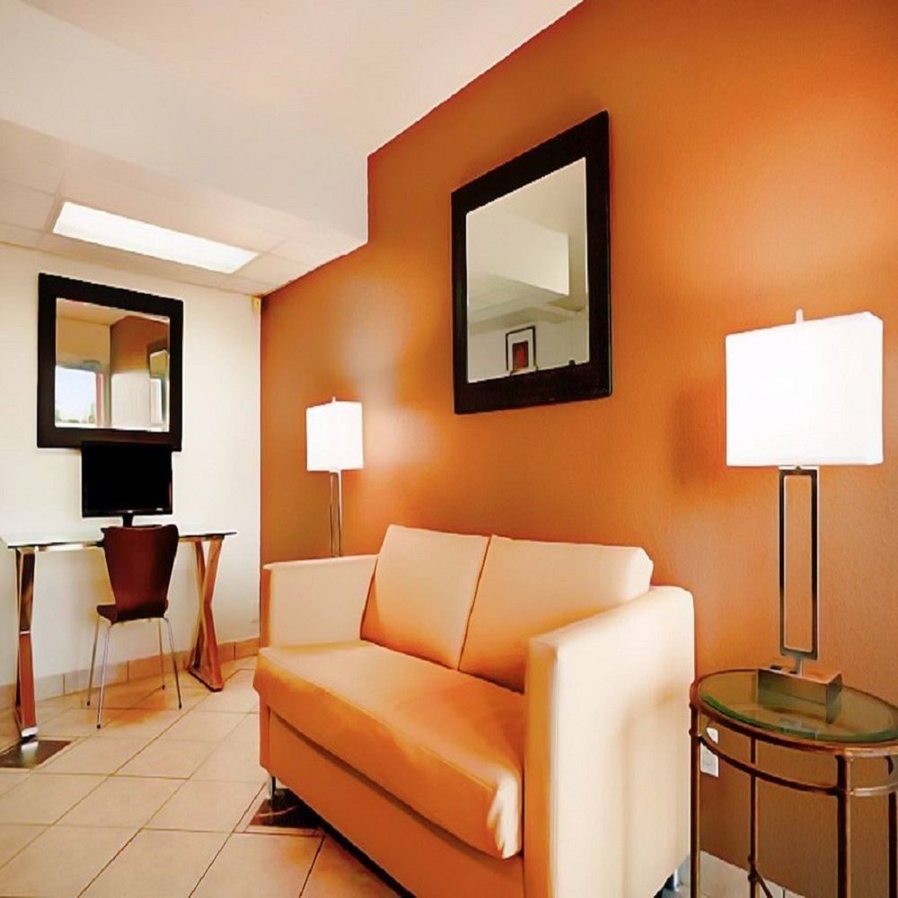 Super 8 By Wyndham Millbury/Toledo Ξενοδοχείο Εξωτερικό φωτογραφία